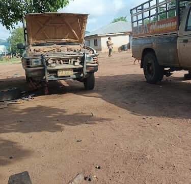 Sunday KORUJU Mechanic work shop Irawo Owode