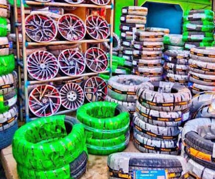 Chiboy tyres and batteries