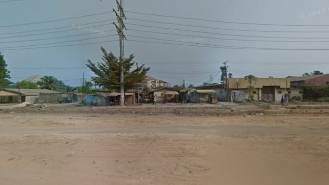thumbnailpanoid0i_p3x8cqRtA3OYd3gJQIQcb_clientsearch.gws-prod.gpsw800h500yaw140.96762pitch0thumbfov100.jpeg