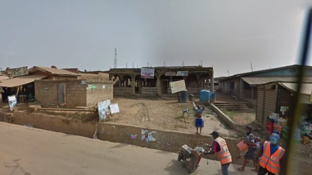 thumbnailpanoid1GcUaeMyiok75xmdmqR9Qwcb_clientsearch.gws-prod.gpsw800h500yaw54.258774pitch0thumbfov100-1.jpeg