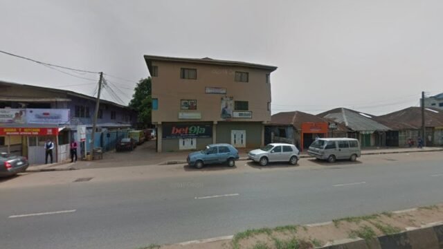 thumbnailpanoid2BG1k_Un7-SP2sjtJioXDQcb_clientsearch.gws-prod.gpsw800h500yaw57.717613pitch0thumbfov100-1.jpeg