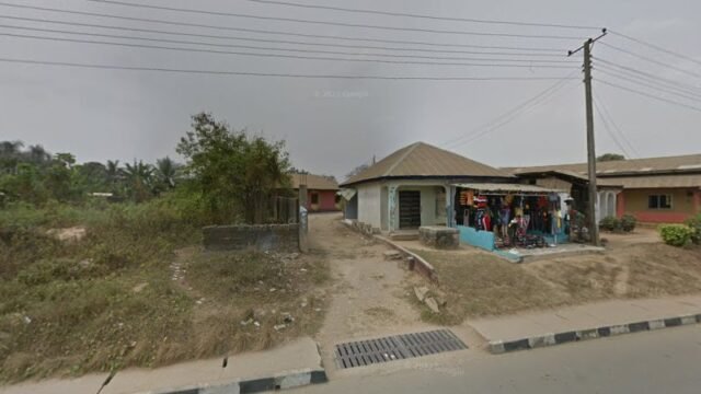 thumbnailpanoid79bq_tyTHJ6w20q0kx28Bgcb_clientsearch.gws-prod.gpsw800h500yaw206.71458pitch0thumbfov100.jpeg