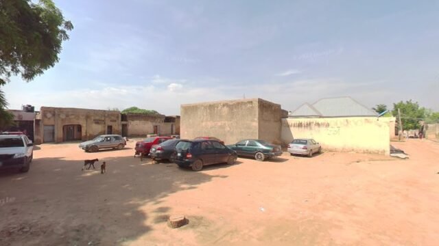 thumbnailpanoid7bGStLKaUbexx0RhIhA3LAcb_clientsearch.gws-prod.gpsw800h500yaw160.80022pitch0thumbfov100.jpeg