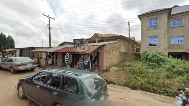 thumbnailpanoidADBkLgbJ2Yh5KmC3DdrzyQcb_clientsearch.gws-prod.gpsw800h500yaw65.98525pitch0thumbfov100.jpeg