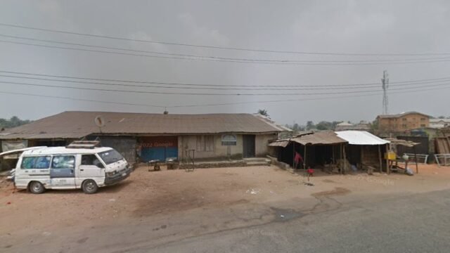 thumbnailpanoidAJl7XUqbef0vzQV4CXvKHAcb_clientsearch.gws-prod.gpsw800h500yaw338.54633pitch0thumbfov100.jpeg