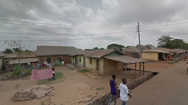 thumbnailpanoidE99sKd-GcQvhqMWTugTtPgcb_clientsearch.gws-prod.gpsw800h500yaw310.3637pitch0thumbfov100.jpeg