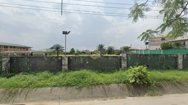 thumbnailpanoidEcnEj81zUFiPDXZoljksIwcb_clientsearch.gws-prod.gpsw800h500yaw333.91852pitch0thumbfov100.jpeg