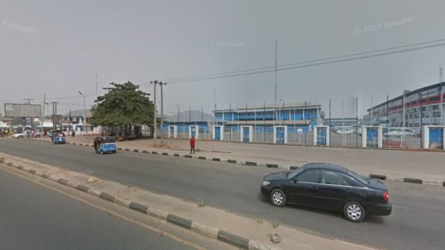 thumbnailpanoidEdcReLYym90DSxxOWuYENwcb_clientsearch.gws-prod.gpsw800h500yaw337.7076pitch0thumbfov100.jpeg