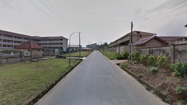 thumbnailpanoidH-pRiE361gc4TWAJGp6Y1wcb_clientsearch.gws-prod.gpsw800h500yaw141.4508pitch0thumbfov100.jpeg