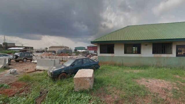 thumbnailpanoidIpXkwdgxg_IvmZr-Wg3T8Qcb_clientsearch.gws-prod.gpsw800h500yaw345.9626pitch0thumbfov100.jpeg