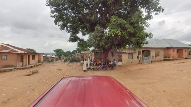 thumbnailpanoidJLKueubuEErOJC5Wrb785Qcb_clientsearch.gws-prod.gpsw800h500yaw208.95293pitch0thumbfov100.jpeg