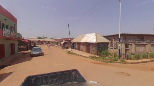 thumbnailpanoidKusy2BuWSGgGgHp2ONPu7gcb_clientsearch.gws-prod.gpsw800h500yaw280.0328pitch0thumbfov100.jpeg