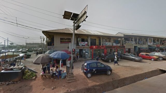 thumbnailpanoidME_-KbNzqg1SNIDGkXm8xAcb_clientsearch.gws-prod.gpsw800h500yaw186.59888pitch0thumbfov100.jpeg