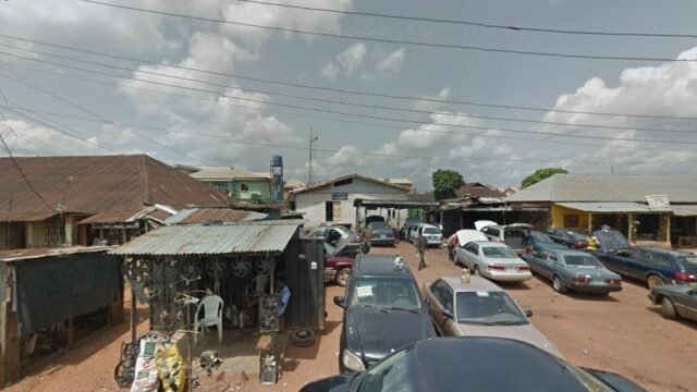 thumbnailpanoidMJ3UW7xZYRWDSLuG5JnFwgcb_clientsearch.gws-prod.gpsw800h500yaw229.90073pitch0thumbfov100.jpeg
