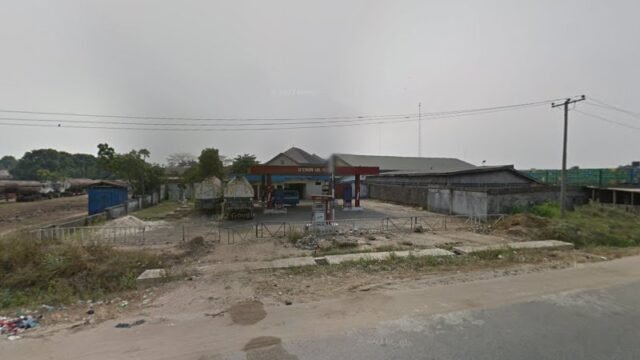 thumbnailpanoidMiOQ8wnHi51hI3v0mtQRdQcb_clientsearch.gws-prod.gpsw800h500yaw252.92033pitch0thumbfov100.jpeg