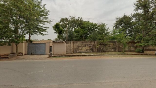 thumbnailpanoidNvQLtaeMikp90i_BCLNgSwcb_clientsearch.gws-prod.gpsw800h500yaw267.62827pitch0thumbfov100.jpeg