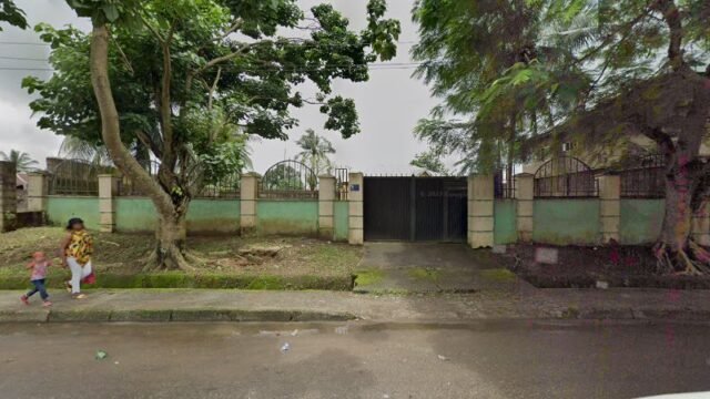 thumbnailpanoidOvLlSWDrvXI7dJN9XxwQ-Qcb_clientsearch.gws-prod.gpsw800h500yaw148.12025pitch0thumbfov100.jpeg
