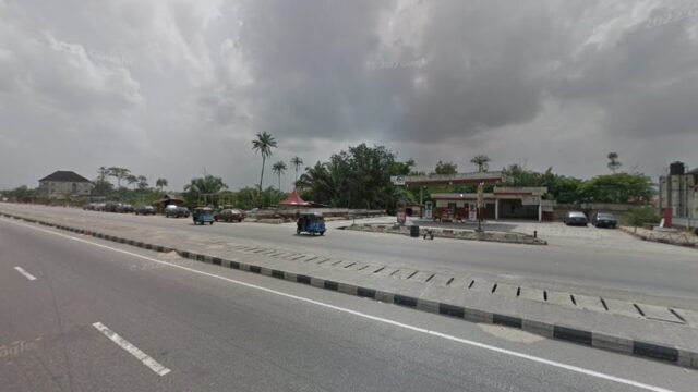 thumbnailpanoidP5KWhPx-7LgdGcqu45wZHAcb_clientsearch.gws-prod.gpsw800h500yaw129.90938pitch0thumbfov100.jpeg