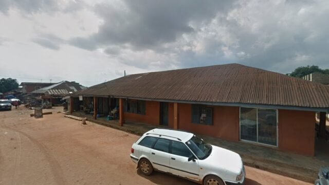 thumbnailpanoidPyx5T8xmQrlImGQ2NBZglAcb_clientsearch.gws-prod.gpsw800h500yaw324.9444pitch0thumbfov100.jpeg