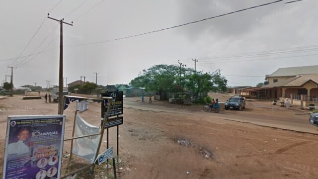 thumbnailpanoidQ8SVPTZBeXyfSlfoNhiLvwcb_clientsearch.gws-prod.gpsw800h500yaw147.43938pitch0thumbfov100.jpeg