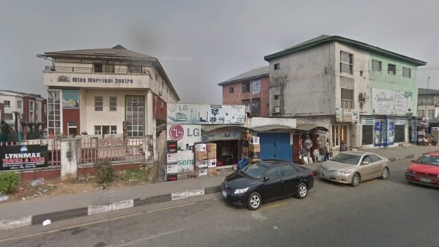thumbnailpanoidRDV5E1LnegGN4w5dYk6Hugcb_clientsearch.gws-prod.gpsw800h500yaw328.87466pitch0thumbfov100.jpeg