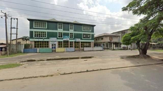thumbnailpanoidRG8I2nCa1QBNGpB79ToWGgcb_clientsearch.gws-prod.gpsw800h500yaw20.16408pitch0thumbfov100.jpeg
