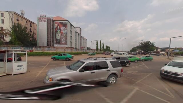 thumbnailpanoidRXDYAt0cAa9yU2YpDxHlQgcb_clientsearch.gws-prod.gpsw800h500yaw169.52034pitch0thumbfov100.jpeg