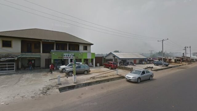 thumbnailpanoidT9KDX3Z94hnveN_j5sS6MQcb_clientsearch.gws-prod.gpsw800h500yaw199.60579pitch0thumbfov100.jpeg