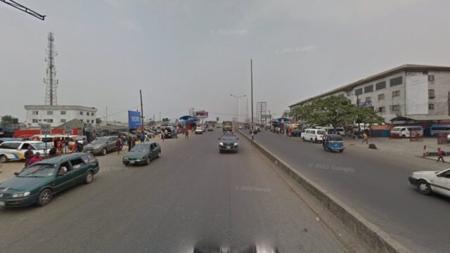 thumbnailpanoidTy1781yNl19O6d8F6Yy5pQcb_clientsearch.gws-prod.gpsw800h500yaw51.86297pitch0thumbfov100.jpeg