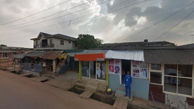 thumbnailpanoidUesPz0z2dHnp_dP5YDdulgcb_clientsearch.gws-prod.gpsw800h500yaw186.00801pitch0thumbfov100.jpeg