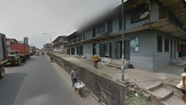 thumbnailpanoidWUSc2c-iQkgHzgmzFAq7kwcb_clientsearch.gws-prod.gpsw800h500yaw218.60075pitch0thumbfov100.jpeg
