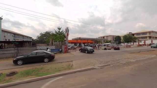 thumbnailpanoidYLqmZDqCbVIPFval4duAewcb_clientsearch.gws-prod.gpsw800h500yaw356.63623pitch0thumbfov100.jpeg