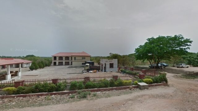 thumbnailpanoidZ-_J83kiJcD3eyfPccSV6Qcb_clientsearch.gws-prod.gpsw800h500yaw49.312454pitch0thumbfov100.jpeg