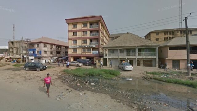 thumbnailpanoid_OLkslZWxsyr7feF-Tte_Qcb_clientsearch.gws-prod.gpsw800h500yaw122.436676pitch0thumbfov100.jpeg