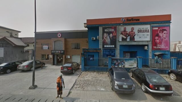thumbnailpanoidaqyxFBkE1OGJM0JodXxc-wcb_clientsearch.gws-prod.gpsw800h500yaw205.8405pitch0thumbfov100.jpeg