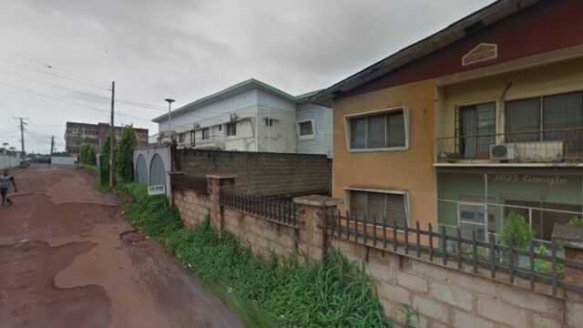 thumbnailpanoidc0XazF_dYzMHU_eFW2xrVAcb_clientsearch.gws-prod.gpsw800h500yaw130.90724pitch0thumbfov100.jpeg
