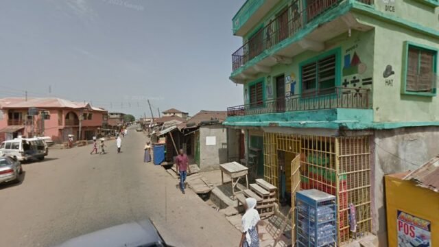 thumbnailpanoidevH9I2kO-RTicbdphP8fgAcb_clientsearch.gws-prod.gpsw800h500yaw286.82892pitch0thumbfov100.jpeg