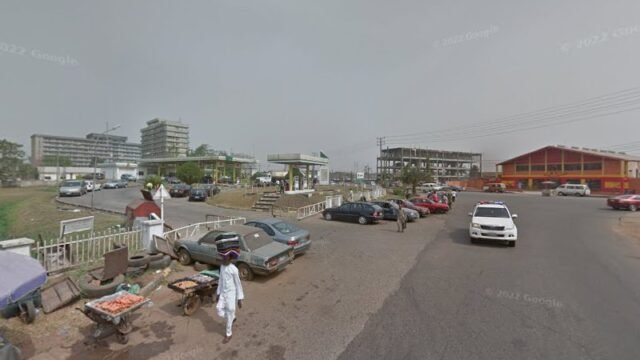 thumbnailpanoidgMi8l3kTJS-E4ThDdtv_Qgcb_clientsearch.gws-prod.gpsw800h500yaw10.793006pitch0thumbfov100.jpeg