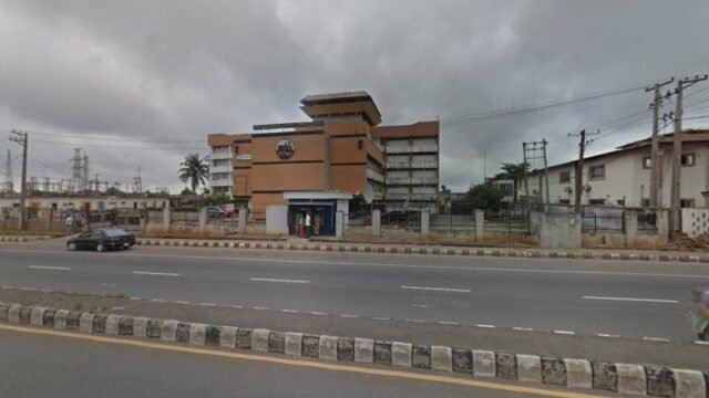 thumbnailpanoidgSX8USmFgFSIKmvy6pAdngcb_clientsearch.gws-prod.gpsw800h500yaw214.51303pitch0thumbfov100.jpeg