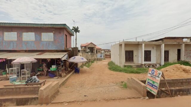 thumbnailpanoidj09neYtq-g-OQB3RzwhhDgcb_clientsearch.gws-prod.gpsw800h500yaw88.9249pitch0thumbfov100.jpeg