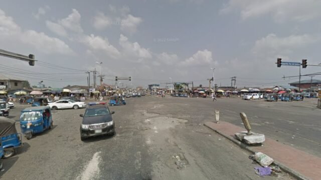 thumbnailpanoidjkqotUd2JZWe2i6Rw_gRjgcb_clientsearch.gws-prod.gpsw800h500yaw38.4531pitch0thumbfov100.jpeg