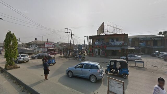 thumbnailpanoidluJ59H4opq4XCPPH3hO8-gcb_clientsearch.gws-prod.gpsw800h500yaw85.25089pitch0thumbfov100.jpeg