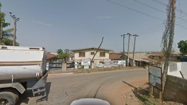 thumbnailpanoidlvnSATY6ODs7HlIo1DHHGQcb_clientsearch.gws-prod.gpsw800h500yaw39.807808pitch0thumbfov100.jpeg