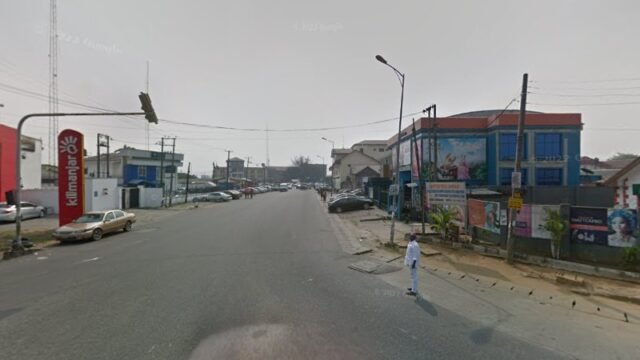 thumbnailpanoidnNgydywE7UXzc37_sb_rBAcb_clientsearch.gws-prod.gpsw800h500yaw122.44465pitch0thumbfov100.jpeg