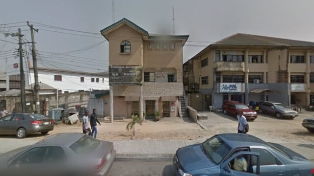 thumbnailpanoidoKiybi2ZvOjdMkTIuNJyFQcb_clientsearch.gws-prod.gpsw800h500yaw132.93555pitch0thumbfov100.jpeg