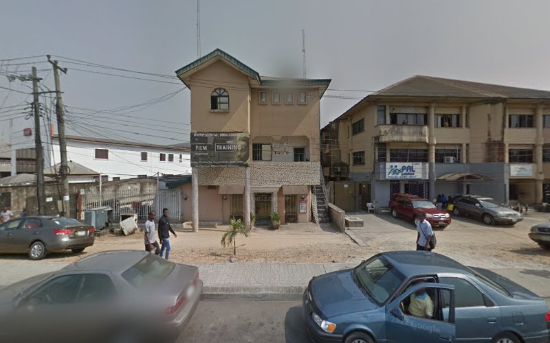 thumbnailpanoidoKiybi2ZvOjdMkTIuNJyFQcb_clientsearch.gws-prod.gpsw800h500yaw132.93555pitch0thumbfov100.jpeg