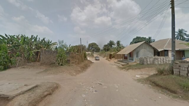 thumbnailpanoidoUR4dCFbK1FJYC-_5K2z5Qcb_clientsearch.gws-prod.gpsw800h500yaw44.169975pitch0thumbfov100.jpeg