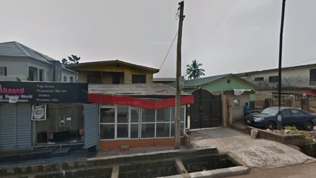 thumbnailpanoidodqC815g-bfu56JDYn3NAgcb_clientsearch.gws-prod.gpsw800h500yaw133.73915pitch0thumbfov100.jpeg