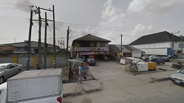 thumbnailpanoidpxNS8sWFZLA-2iRFFJr-6gcb_clientsearch.gws-prod.gpsw800h500yaw197.01427pitch0thumbfov100.jpeg