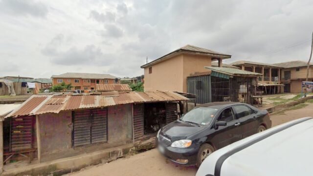 thumbnailpanoidq6G3eNk6roikvEfwvKCk3wcb_clientsearch.gws-prod.gpsw800h500yaw62.82691pitch0thumbfov100.jpeg